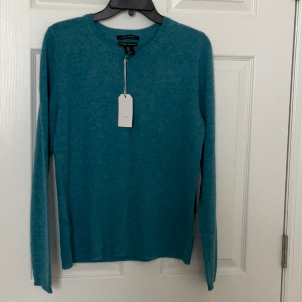 NWT TAHARI PURE CASHMERE SHIRT